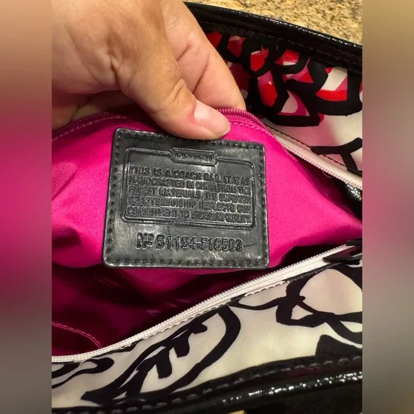 Coach Handbag - Poppy Daisy Floral Graffiti - Picture 4 of 6